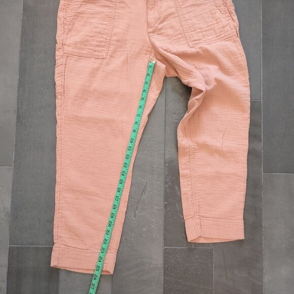 Old Navy High-Waisted Slouchy Cropped Tapered Workwear Pants - 10 - Picture 10 of 10